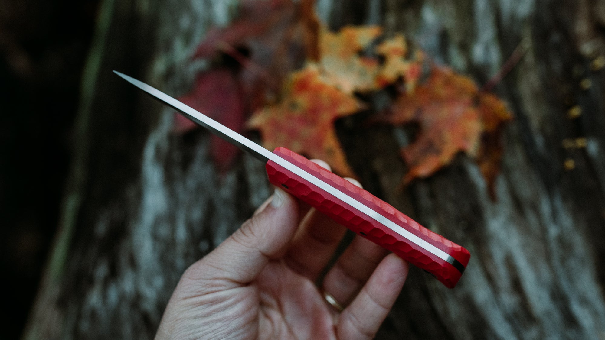 Traveler - in textured cherry red G-10 - (Procut)