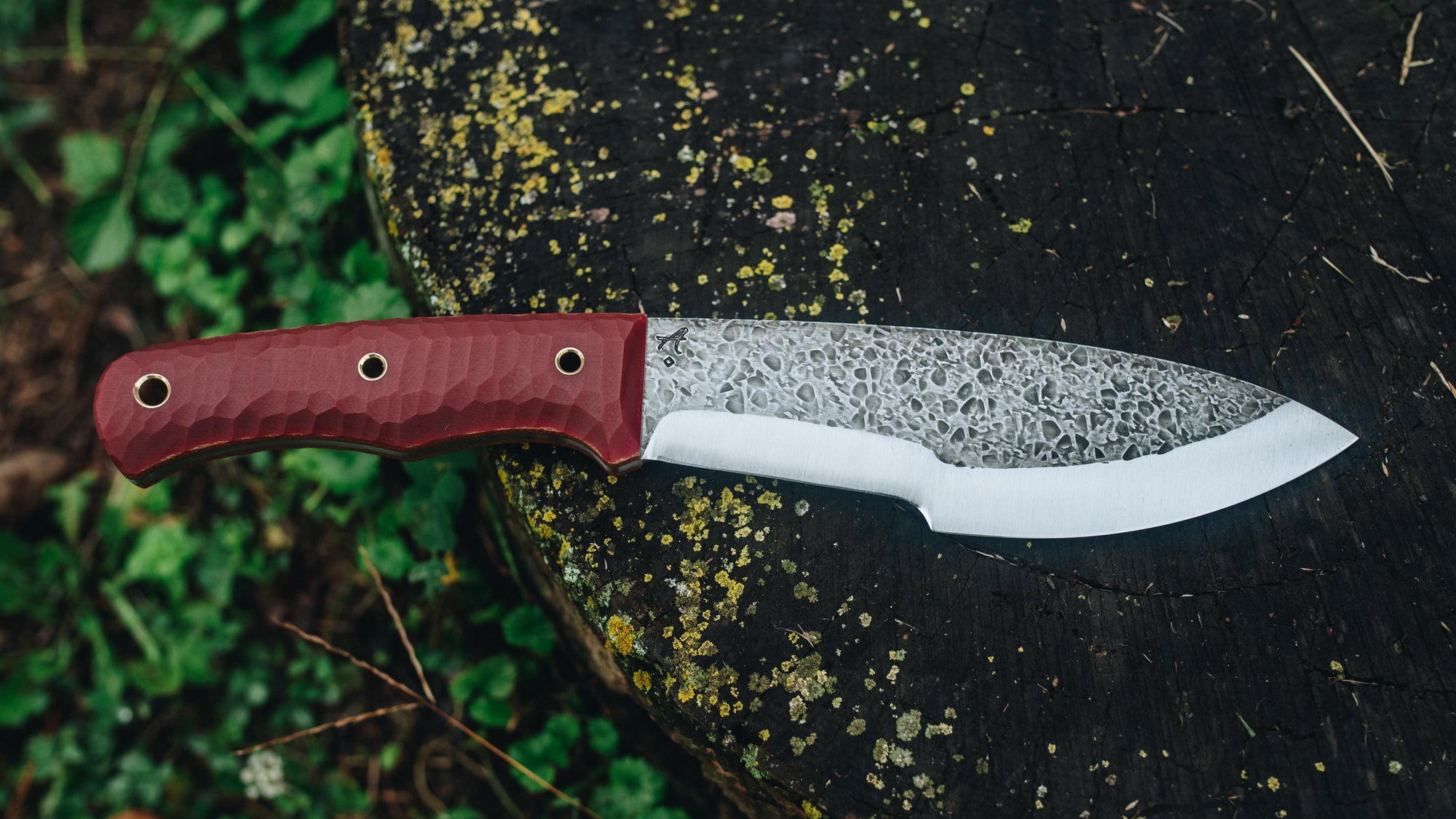 Bullshark - in textured ruby red G-10 - (Procut)