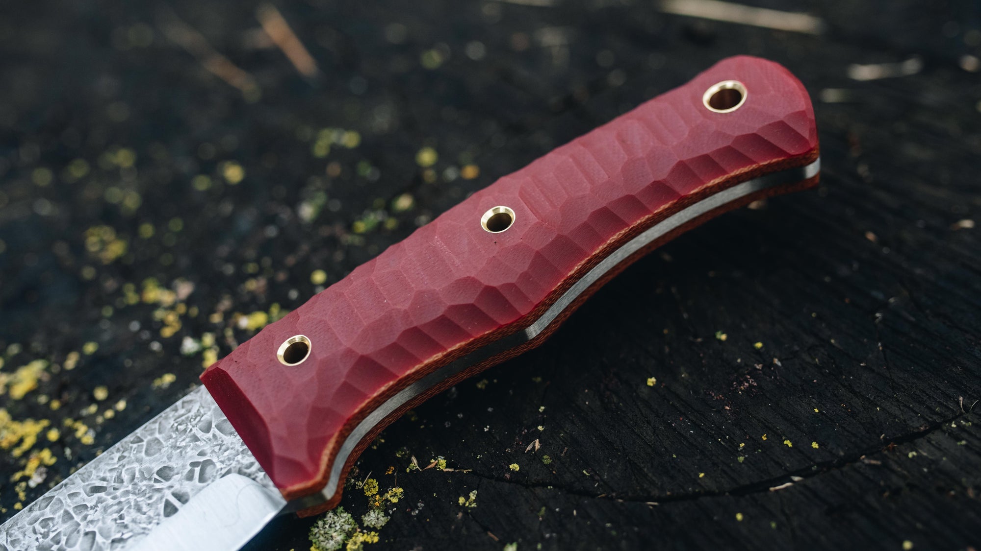 Bullshark - in textured ruby red G-10 - (Procut)